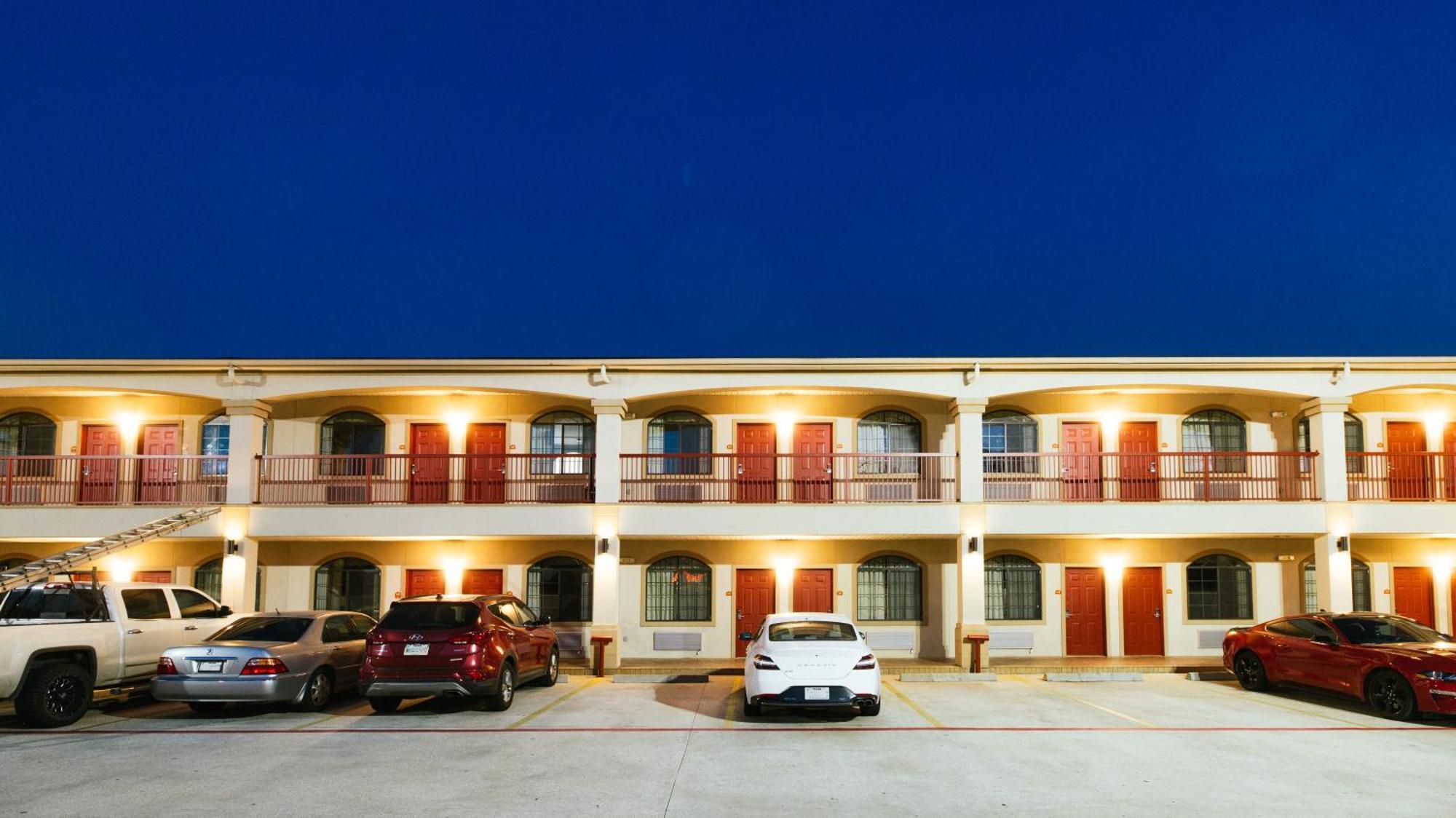 Palace Inn 290 - Fairbanks Houston Exterior photo